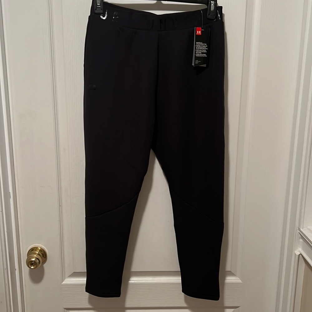 NWT Under Armour women’s joggers. Made in Jordan. 100% polyester. Size small.